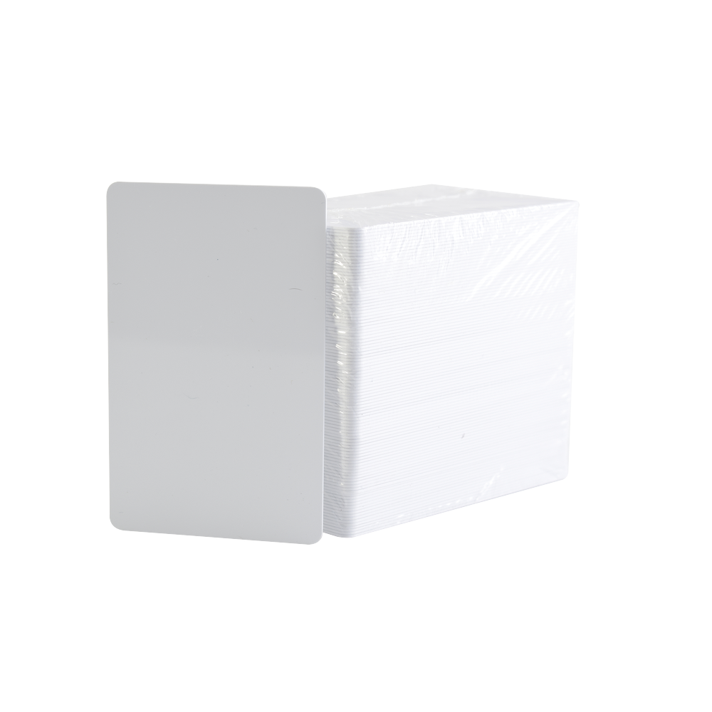 Paquete de 500 tarjetas de PVC UltraCard 30 mil CR80/ Diseñadas para impresión/ Sin Tecnología
