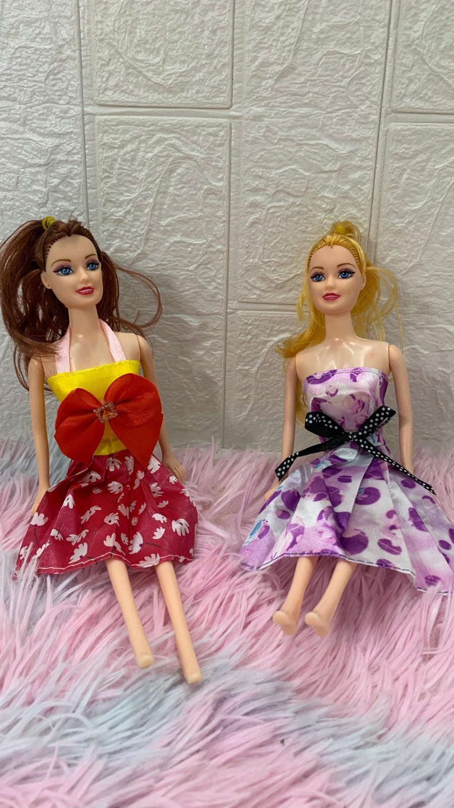 muñecas Barbie y su amiga