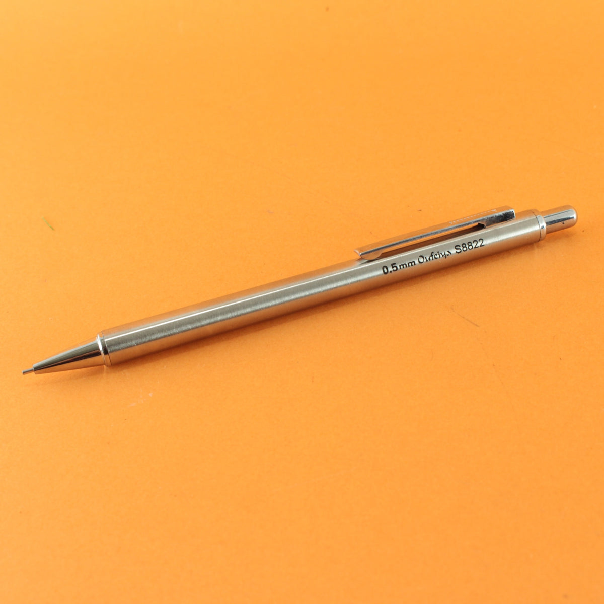 Portaminas mecánico 0.5mm