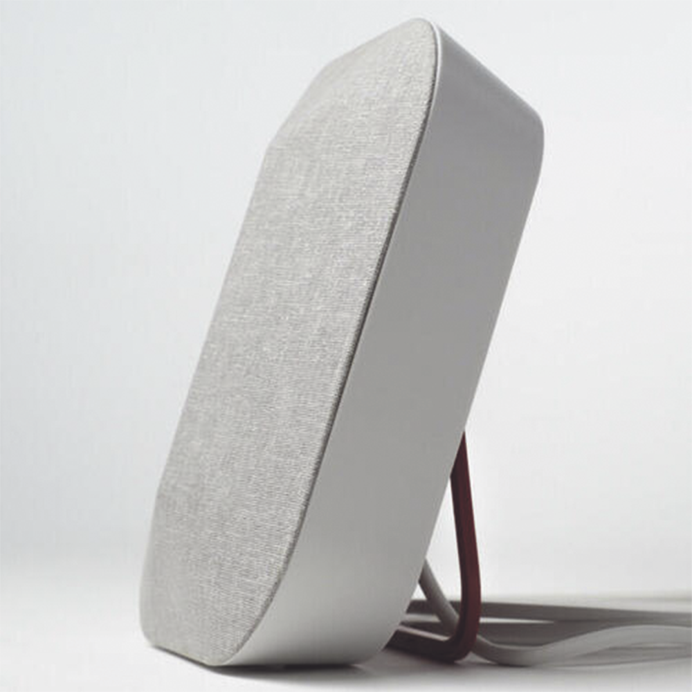 Multi-band panel antenna, 698-960 MHz/1710-2700 MHz. Indoor. Designed for cellular signal boosters with 75 Ohm impedance.