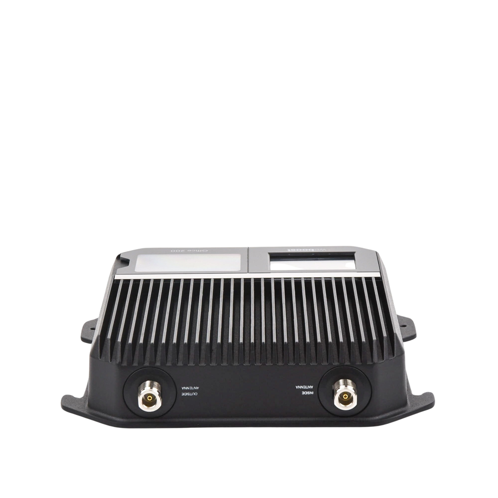 Office 200 amplifier for 4G, 3G, 2G, VoLTE, and conventional calls. Specially designed for customization with antennas, cables, and accessories according to installation requirements. Covers areas up to 4,300 square meters.