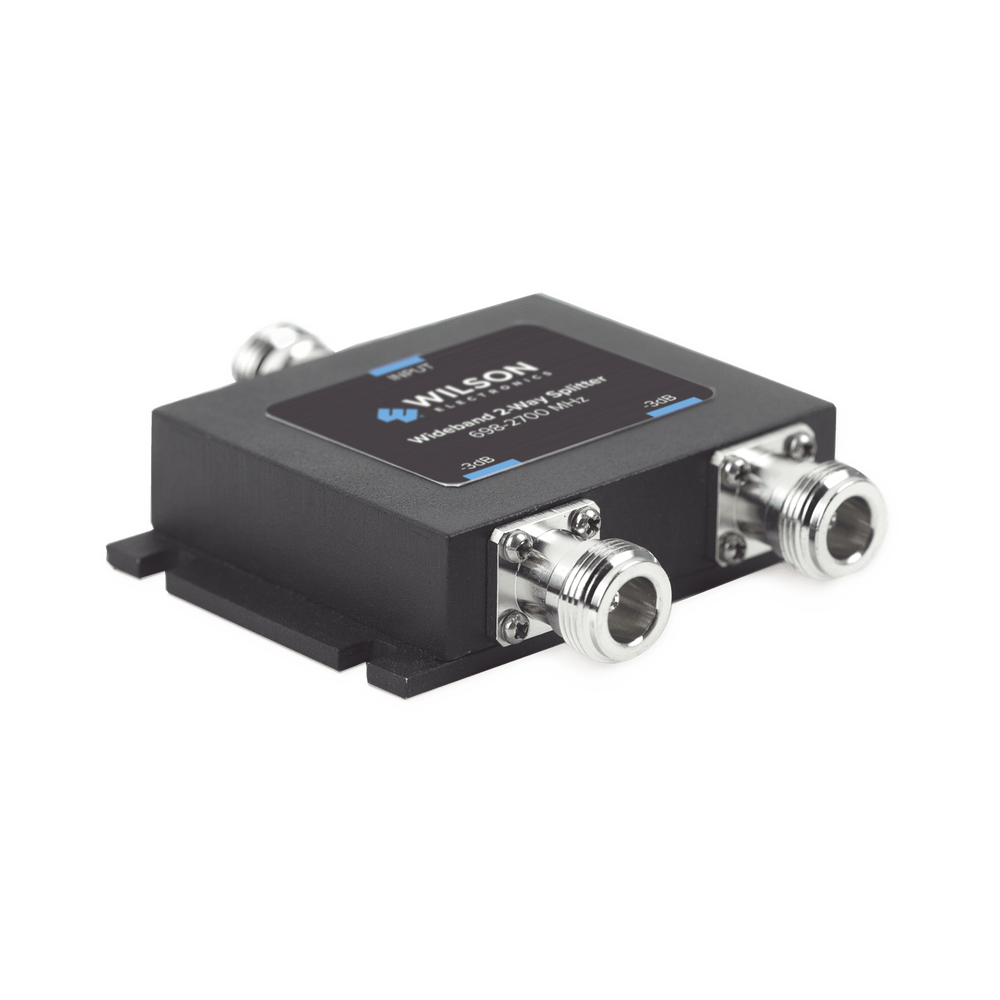 Divisor de potencia (Splitter) de dos vías para 700-2700 MHz.