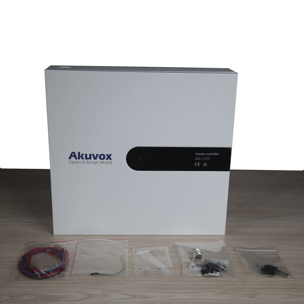 Controlador de Acceso para 4 puertas / 50,000 tarjetas / Servidor Web