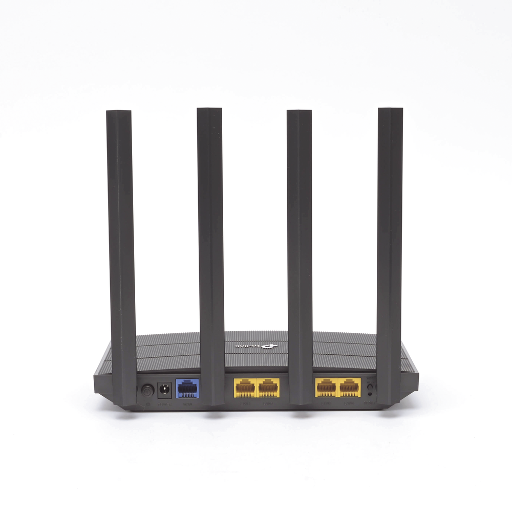 AC 1200 Dual Band Wireless Router 1 10/100/1000 Mbps WAN Port & 4 10/100/1000 Mbps LAN Ports