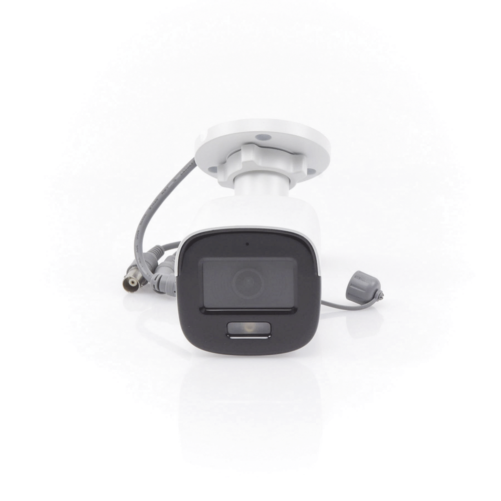 Bala TURBOHD 2 Megapixel (1080p) / Imagen a color 24/7 / Lente 2.8 mm / Luz Blanca 20 mts / IR 20 Metros / Exterior IP67 / dWDR / Micrófono Integrado