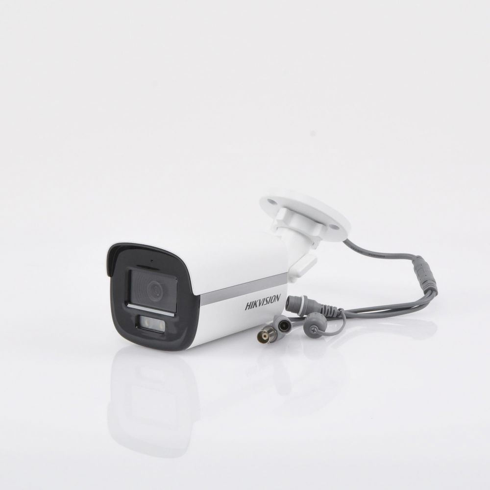 Bala TURBOHD 3K (5MP) / Lente 2.8mm / Micrófono Integrado / Imagen a color 24/7 / Luz Blanca 40 mts / Exterior IP67 / dWDR / 4 Tecnologías
