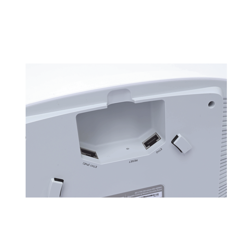 Punto de Acceso doble banda / MU-MIMO 3X3 / PoE af y PoE Pasivo / Soporta hasta 100 clientes / Montaje en techo-pared / Configuración Stand-alone o por Controlador.