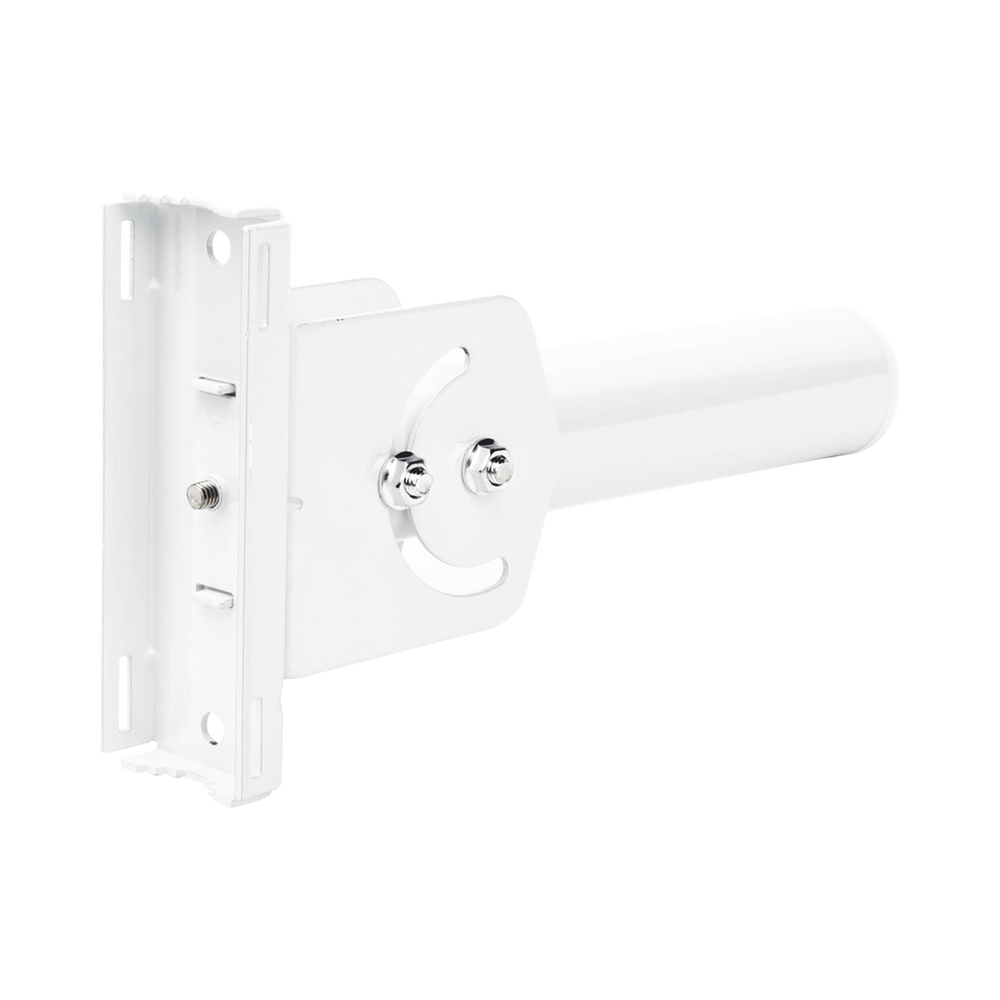 Flexible universal mount for pipe or pole, compatible with any equipment