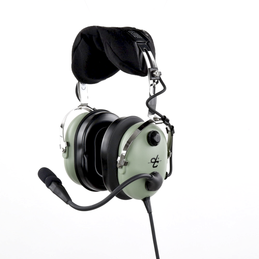 Fixed-wing headset with passive noise attenuation for general aviation