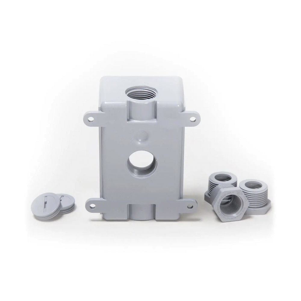 Caja Multigang de Acero Galvanizado de 2 Gangs, profundidad de 2-1/2". Cuenta con 12 KO concéntricos para tubería de 1/2" y 3/4".