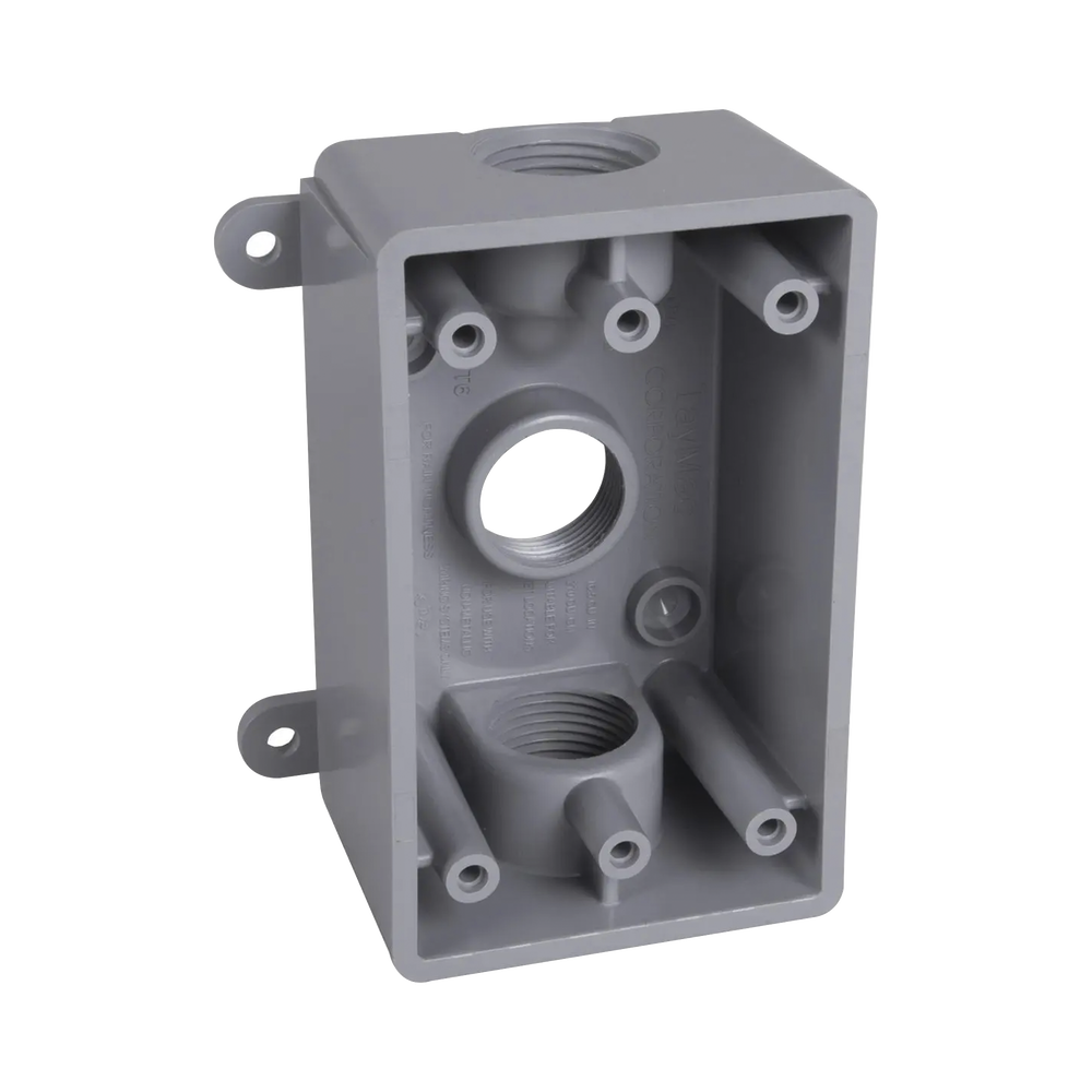 Caja Multigang de Acero Galvanizado de 2 Gangs, profundidad de 2-1/2". Cuenta con 12 KO concéntricos para tubería de 1/2" y 3/4".