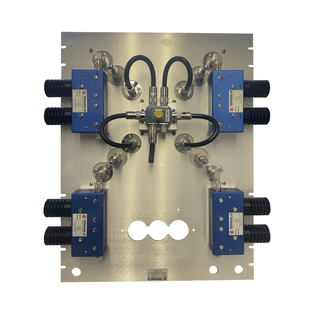 Combinador en Panel para Rack 19" 400-512 MHz, 4 Canales (8" Diam.) 250 kHz, 100/150 Watt, N Hembras.
