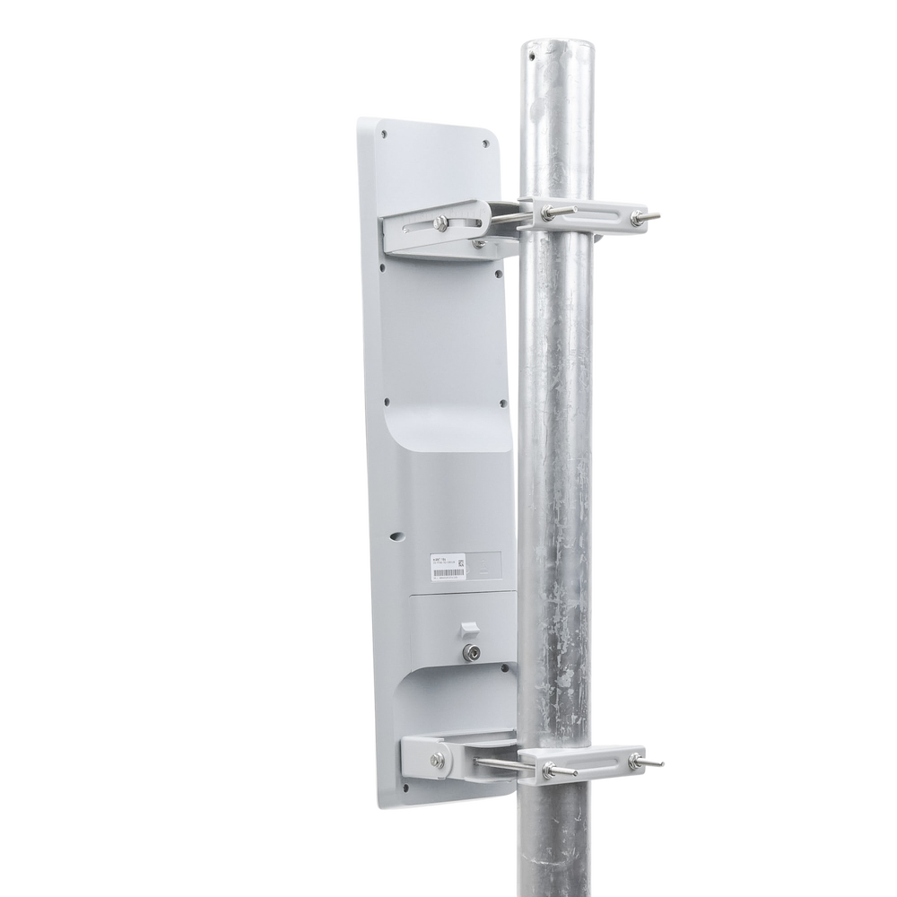 (mANT 19s) 19 dBi Sector Antenna with 120° Opening Angle, Frequency Range 5.17 - 5.825 GHz.