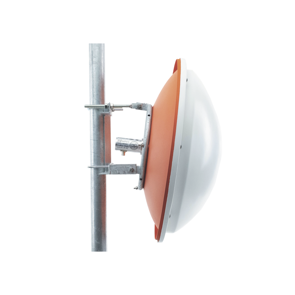 Antena de uso rudo para zona salinas / 3 ft / 4.9-6.2 GHz, Ganancia 34 dBi / SLANT de 45 ° y 90° / Incluye radomo, jumper y montaje.