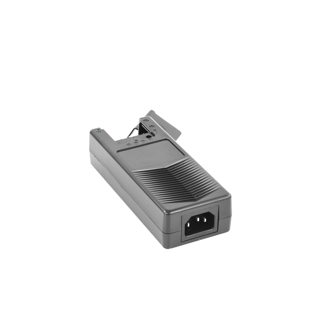 Fuente de Alimentación de 4 Salidas de 11 - 15 Vcd / 5 Amper / Voltaje de Entrada 110- 240 Vac / Fusible Termico PTC Integrado para Protección / Salida de Voltaje Inteligente hasta 3 Amper por Salida
