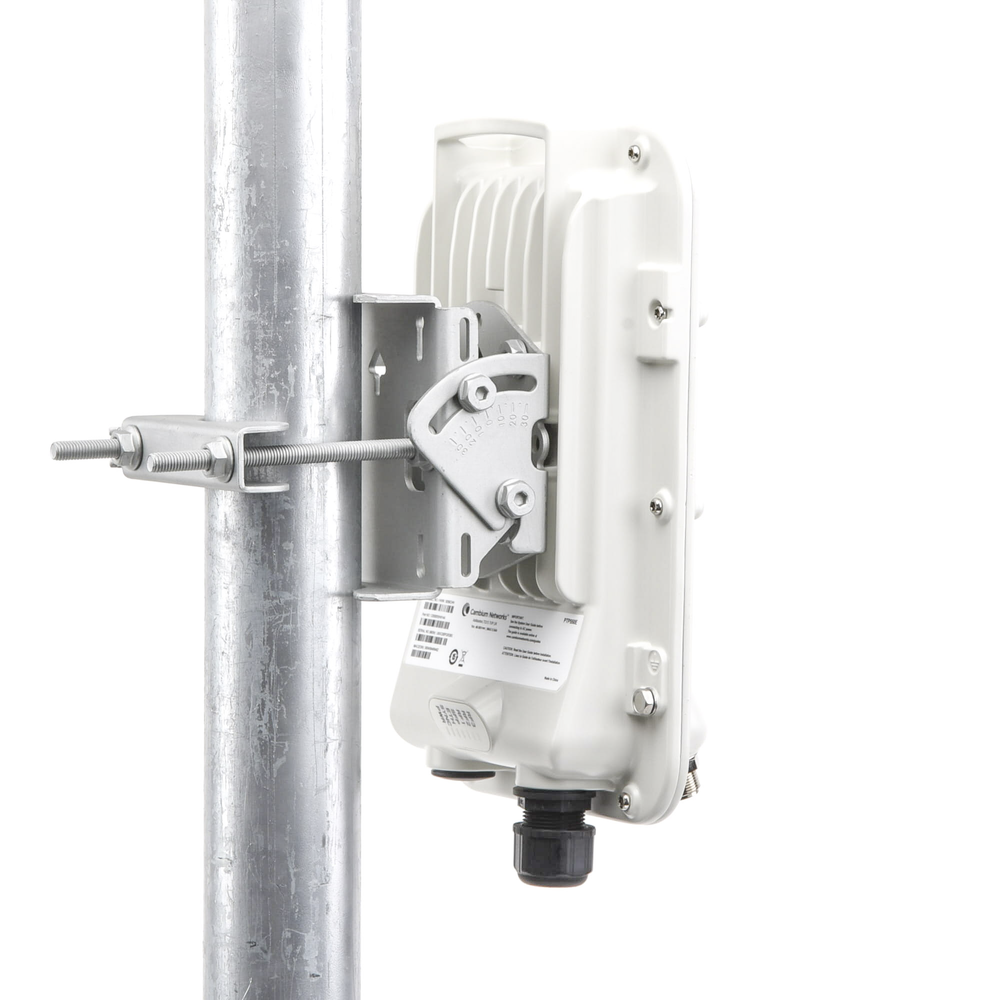 PTP-550 Hasta 1.36 GBps / 4910 - 6200 MHz / 802.11 AC Wave 2 MU-MIMO 4: 4x4 / BackHaul Conectorizado (C050055H014B)