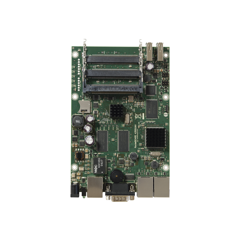 Board, 3 Puertos Gigabit con 5 ranuras miniPCI de expansión hasta MIMO 10x10
