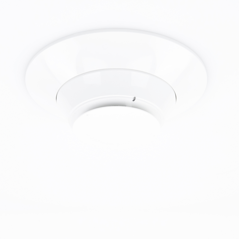 Addressable Photoelectric Smoke Detector / White / Includes Base / Compatible with Fire-Lite Addressable Panels