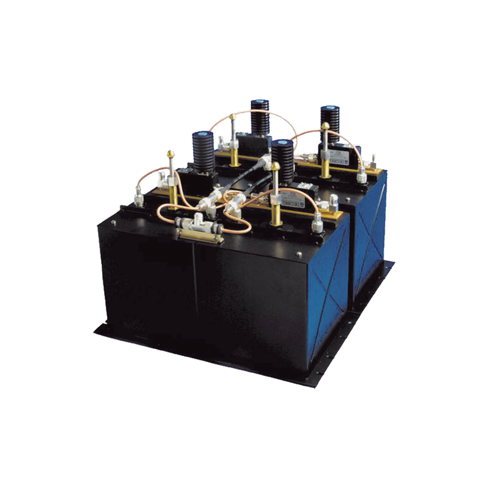 Combinador dB SPECTRA en Panel/ Rack 19", 440-450 MHz, 10 Canales, 100 kHz de Sep. min, N Hembras.