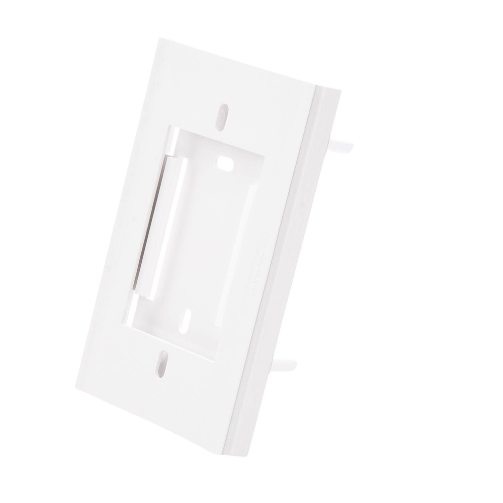 Universal white self-extinguishing PVC support and cover for TEK100 channel (5595-10001)
