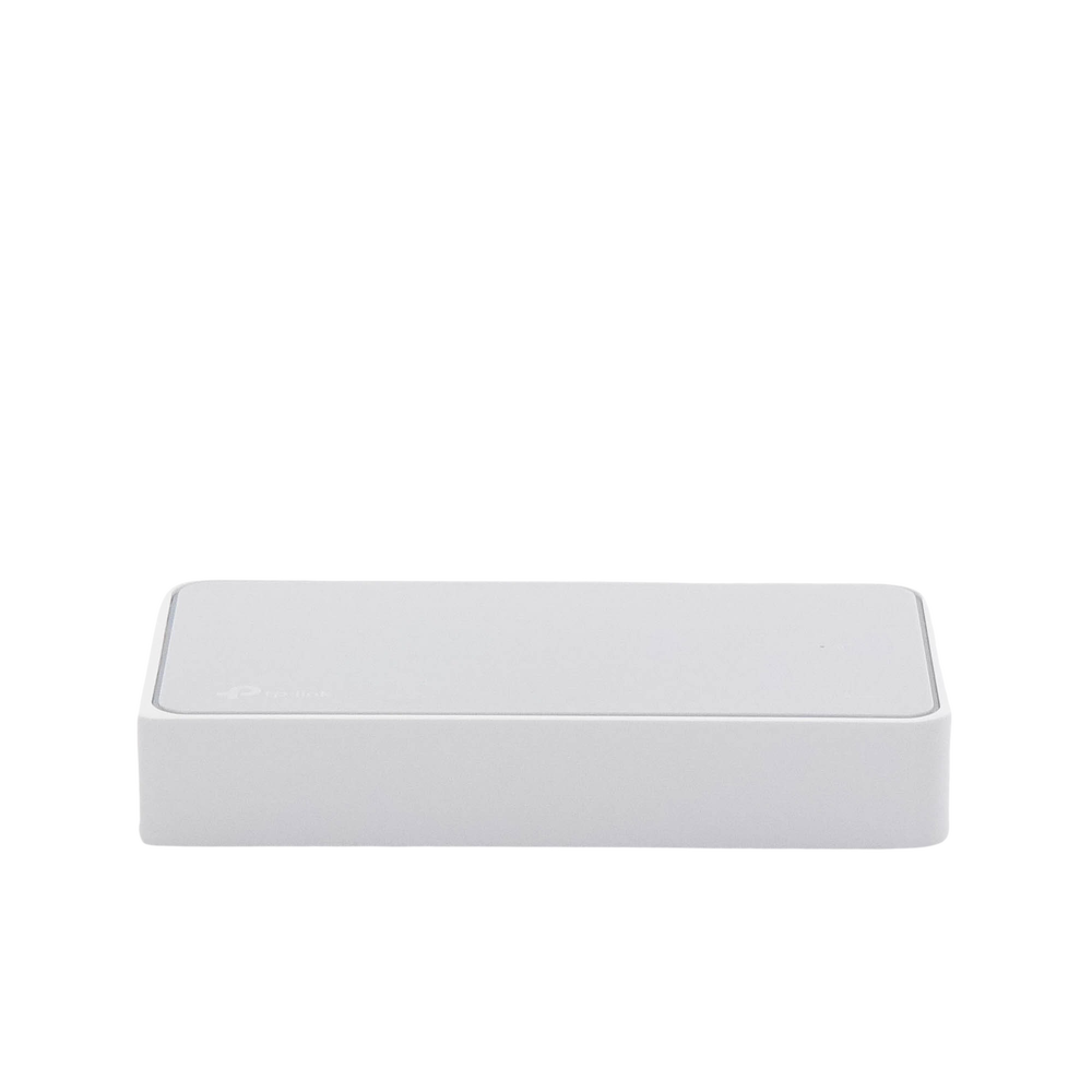 8-port 10/100 Mbps desktop switch