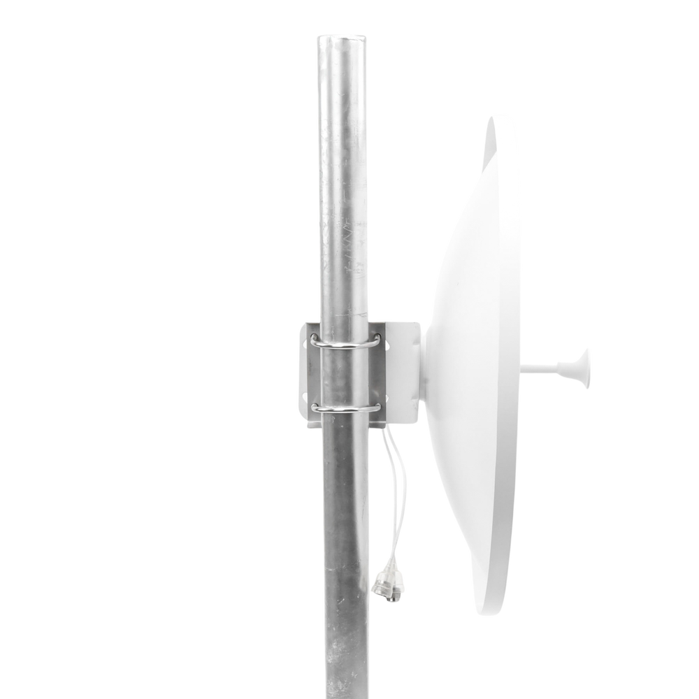 Extended Frequency Directional Antenna / 4.8 - 6.5 GHz / 28 dBi / N-Male connector with jumper included / 90º and 45º polarity / Mounting included for tower or mast