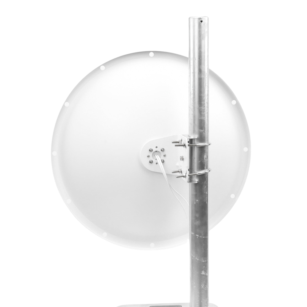 Extended Frequency Directional Antenna / 4.8 - 6.5 GHz / 28 dBi / N-Male connector with jumper included / 90º and 45º polarity / Mounting included for tower or mast