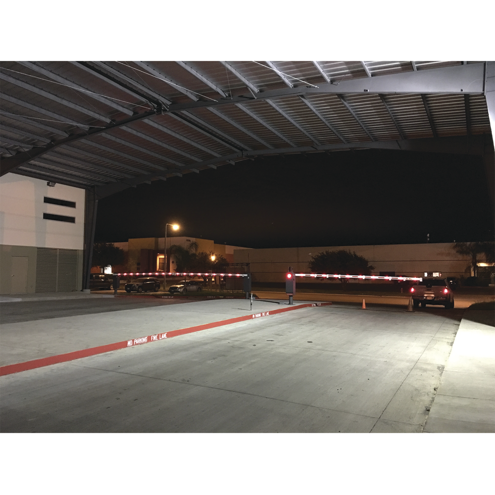 Aluminum mast for XB6000 vehicle barriers