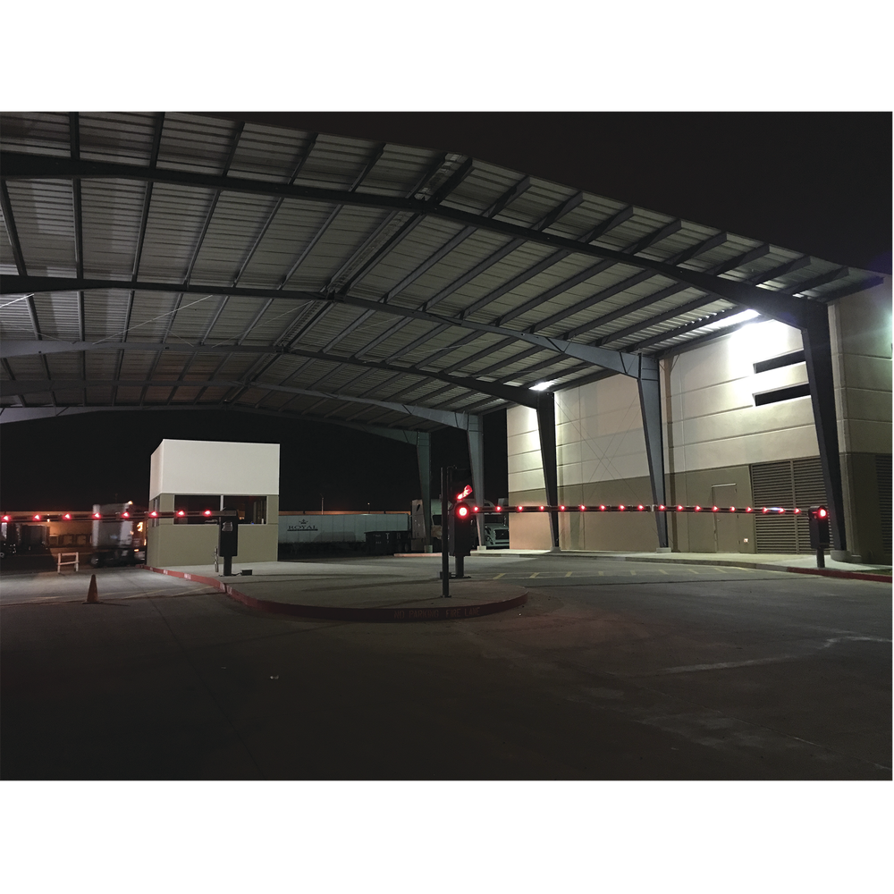 Aluminum mast for XB6000 vehicle barriers