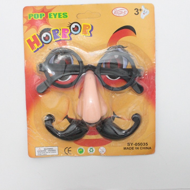 Gafa nariz bigote