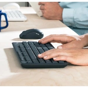 Combo teclado y mouse Logitech MK295 inalámbrico USB, grafito, AA/AAA