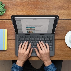 Estuche teclado Logitech Universal Folio 920-008334 tablets 9-10 pulg resistente al agua