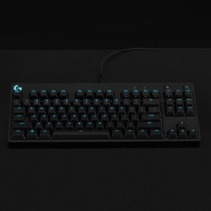 Teclado gamer Logitech Pro 920-009388 mecánico USB para Windows