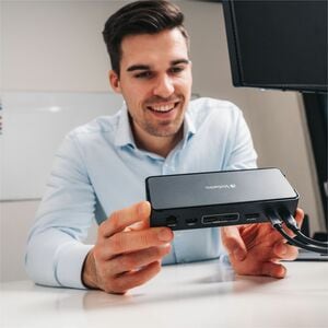 Estación docking USB-C Verbatim Pro 15 en 1 32171, garantía 2 años