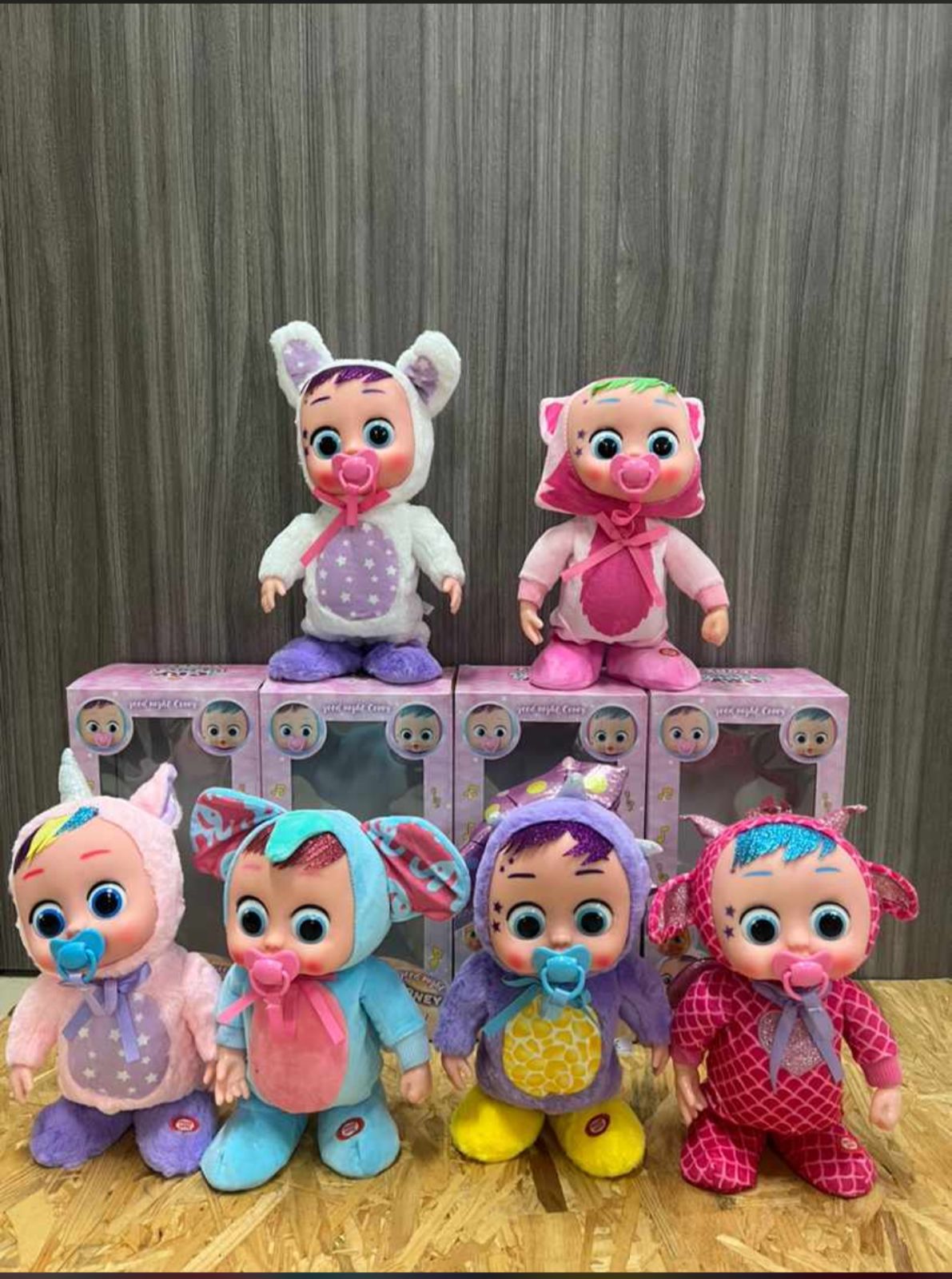 MUÑECA CRY BABY PATALETA