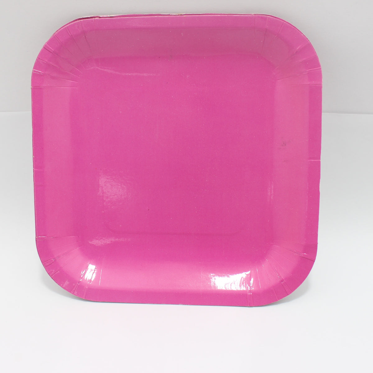 Plato fuscia cuadrado 18 cm x10 uni