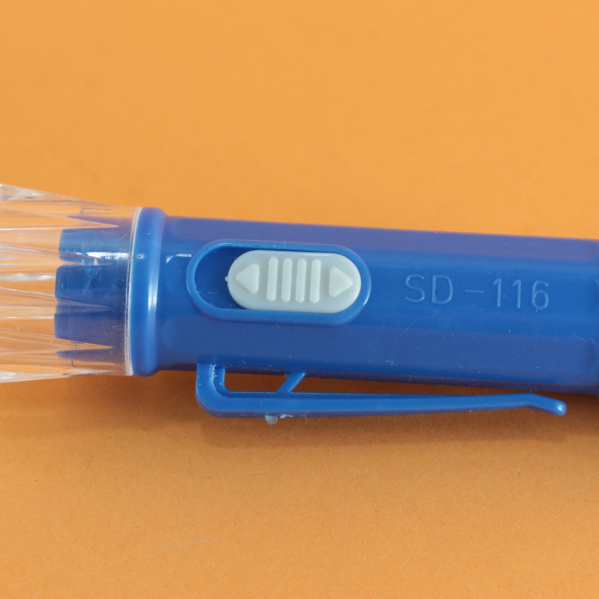 Linterna pequeña led con pasador