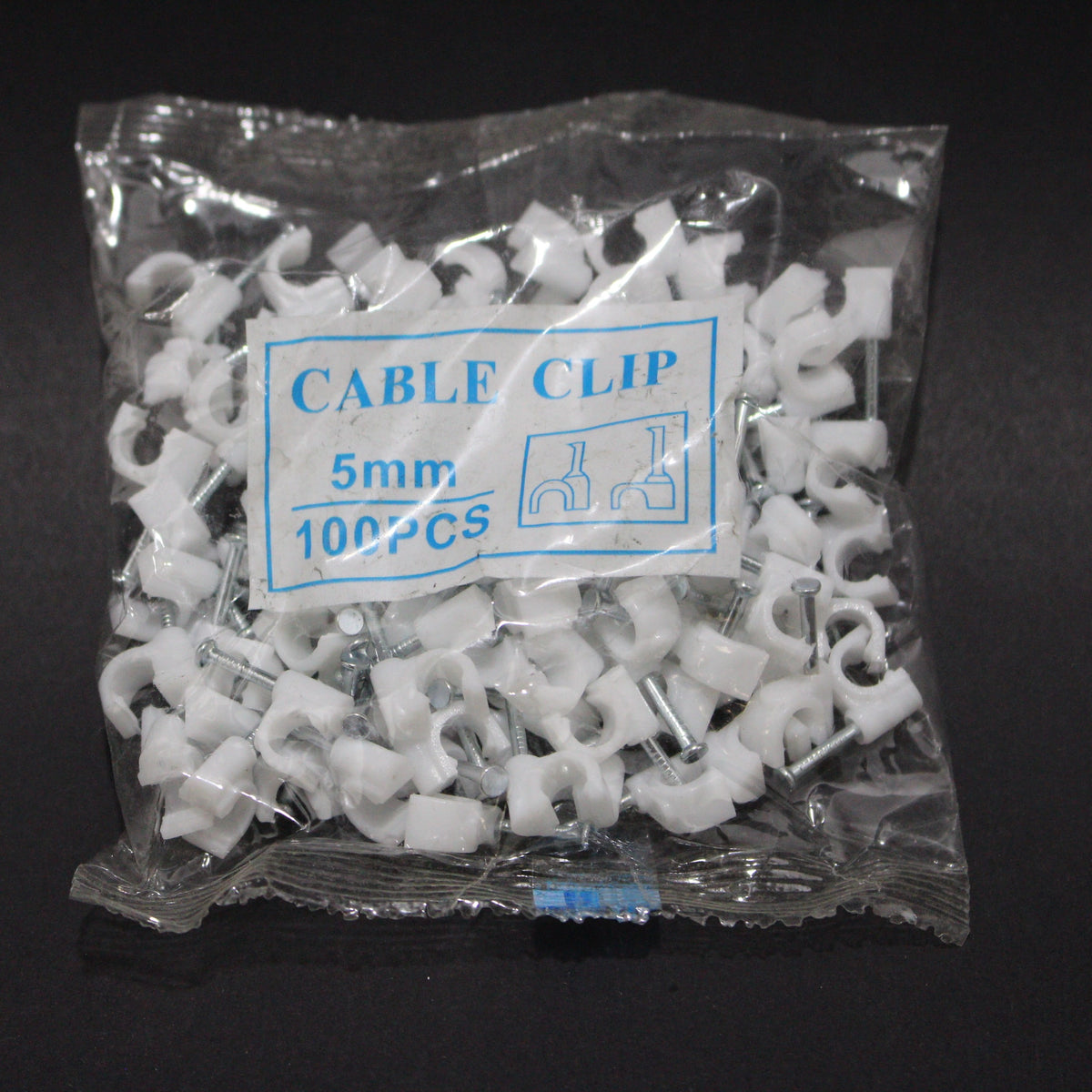 Grapa para cable 8mm