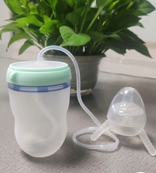 BIBERON DE BEBE