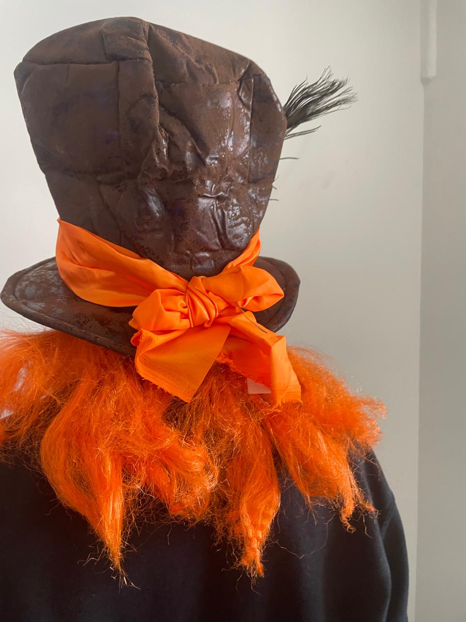 Sombrero Crazy Hatter con peluca