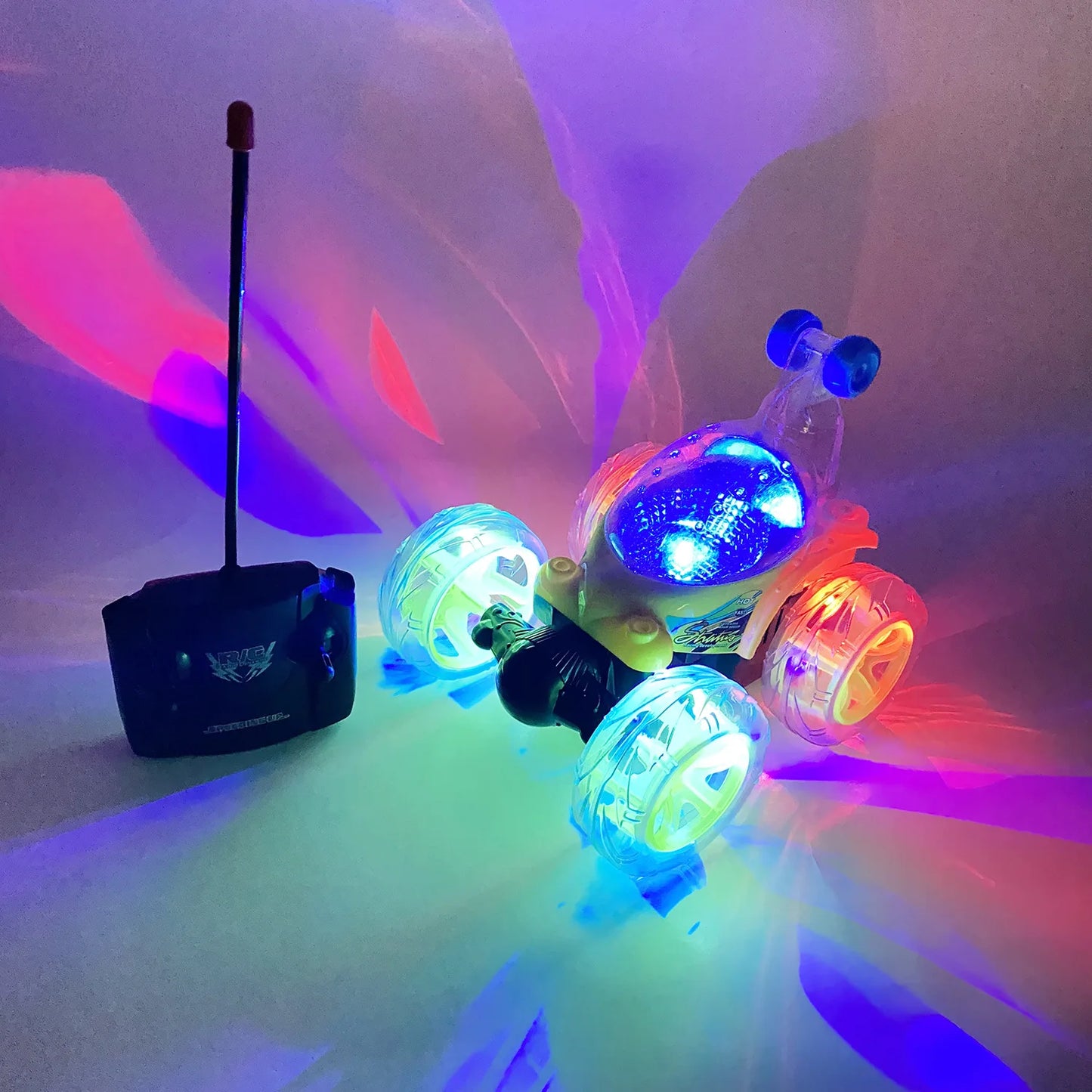 JUGUETE COCHE REMOTO 360°