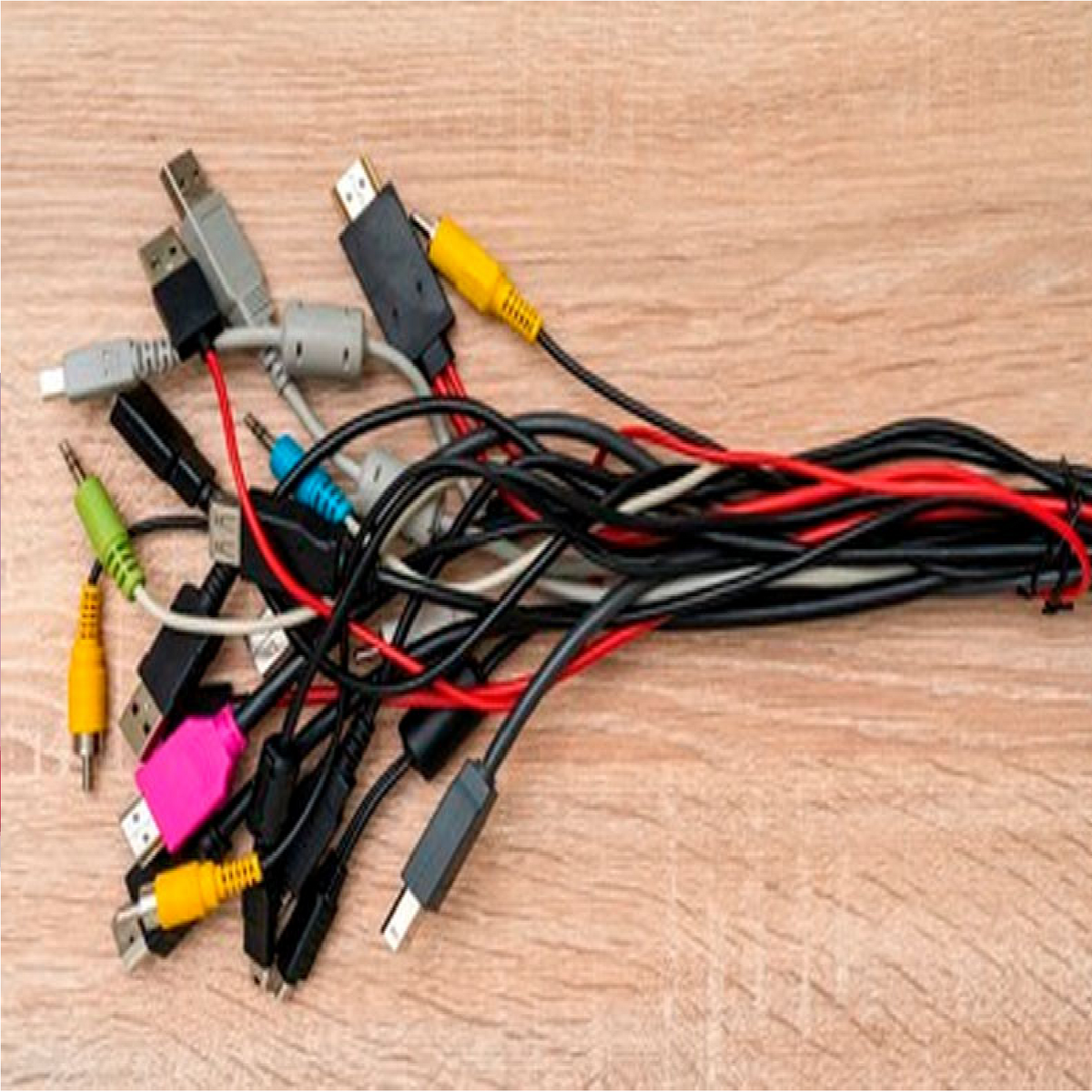 Lote de Cables Variados en Oferta