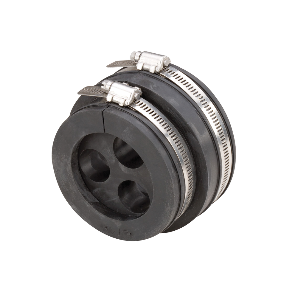 Bota pasamuro de 5". Incluye 3 orificios para cable de 7/8"