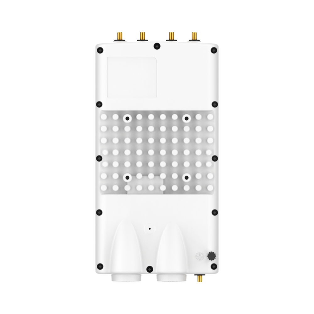 ePMP4600 MU-MIMO 4x4 Base Station / Wi-Fi 6e (802.11ax) / 5725 - 7125 MHz / up to 120 subscribers / up to 4 Gbps