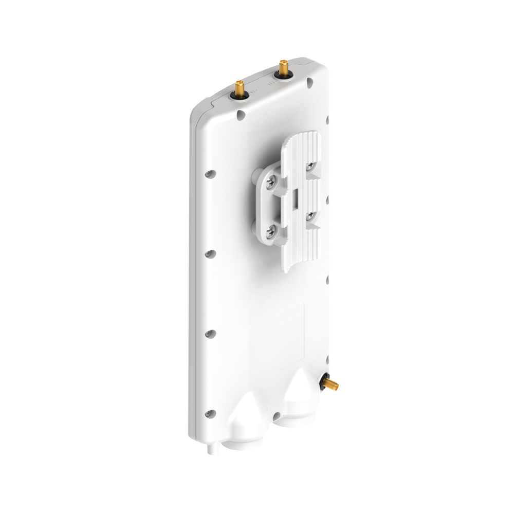 ePMP 4600L 2x2 MIMO connectorized base station capable of up to 2 Gbps aggregate / 5725–7125 MHz (Wi-Fi 6e) / GPS synchronization / up to 120 subscribers