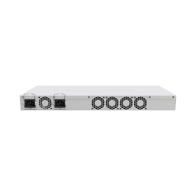Cloud Router Switch 48 puertos PoE 802.3af/at Gigabit, 4 puertos SFP+ 10G, 2 puertos QSFP+ 40G, Montaje en Rack