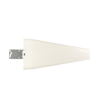 Antena direccional logarítmica de 11 dBi de ganancia. Especial para cualquier dispositivo celular. Amplio rango de frecu