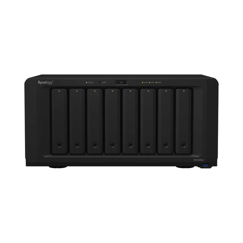 Servidor NAS de escritorio con 8 bahías / Expansible a 18 bahías / Hasta 256 TB / 4GB de RAM