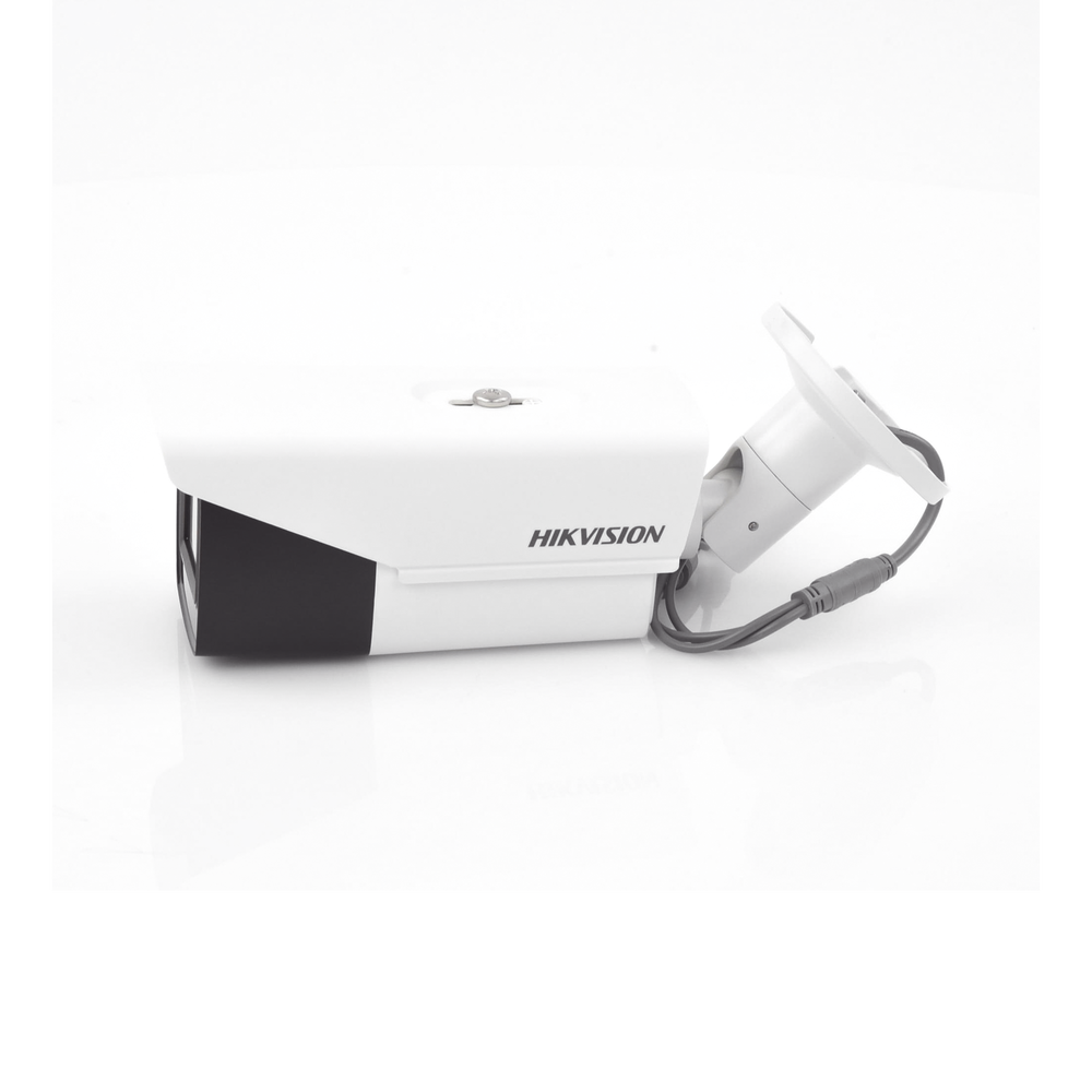 Bala TURBOHD 4K (8 Megapixeles) / Lente Mot. 2.7 a 13.5 mm / IR EXIR Inteligente 80 mts / Exterior IP67 / Soporta 12 VCD & 24 VCA / dWDR