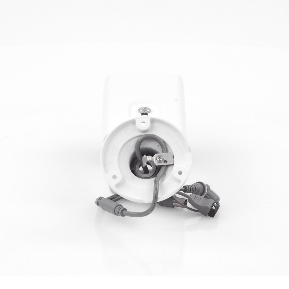 Bala TURBOHD 4K (8 Megapixeles) / Lente Mot. 2.7 a 13.5 mm / IR EXIR Inteligente 80 mts / Exterior IP67 / Soporta 12 VCD & 24 VCA / dWDR